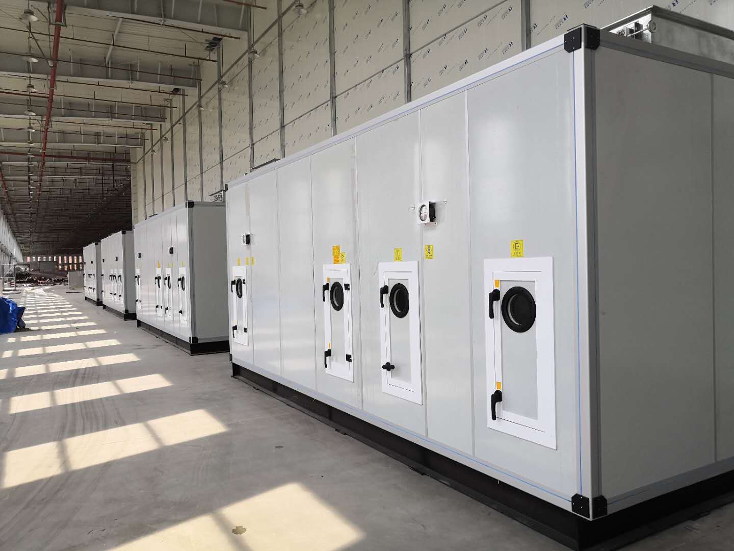 為客戶(hù)現場(chǎng)安裝、調試